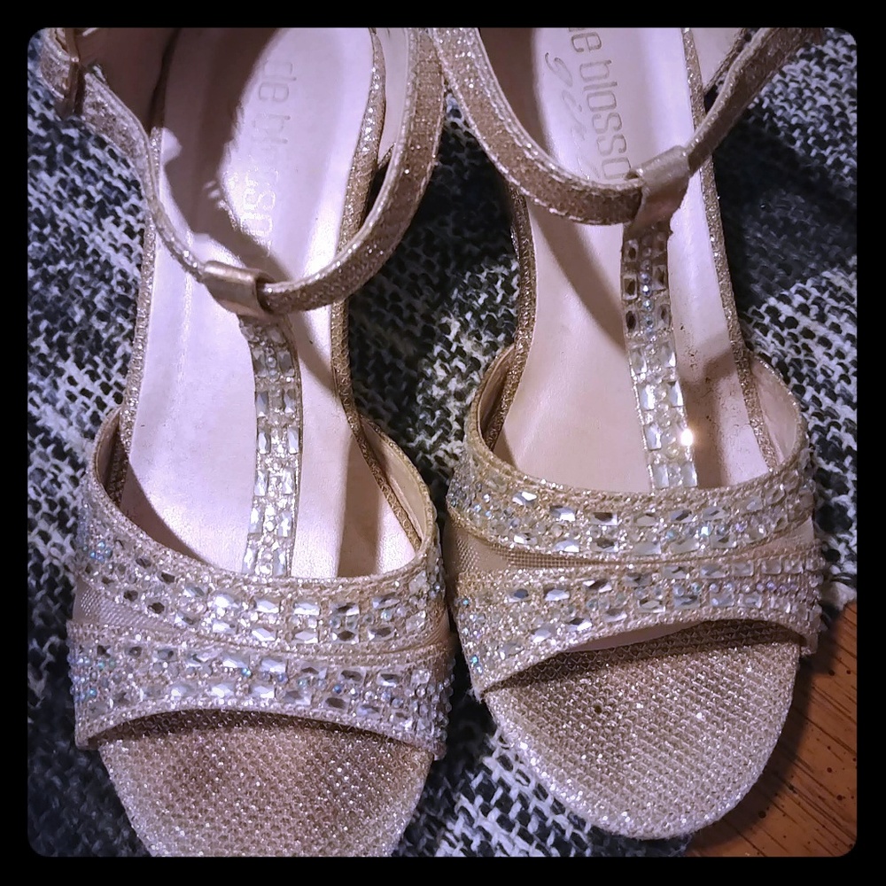 Girls wedge formal shoes
